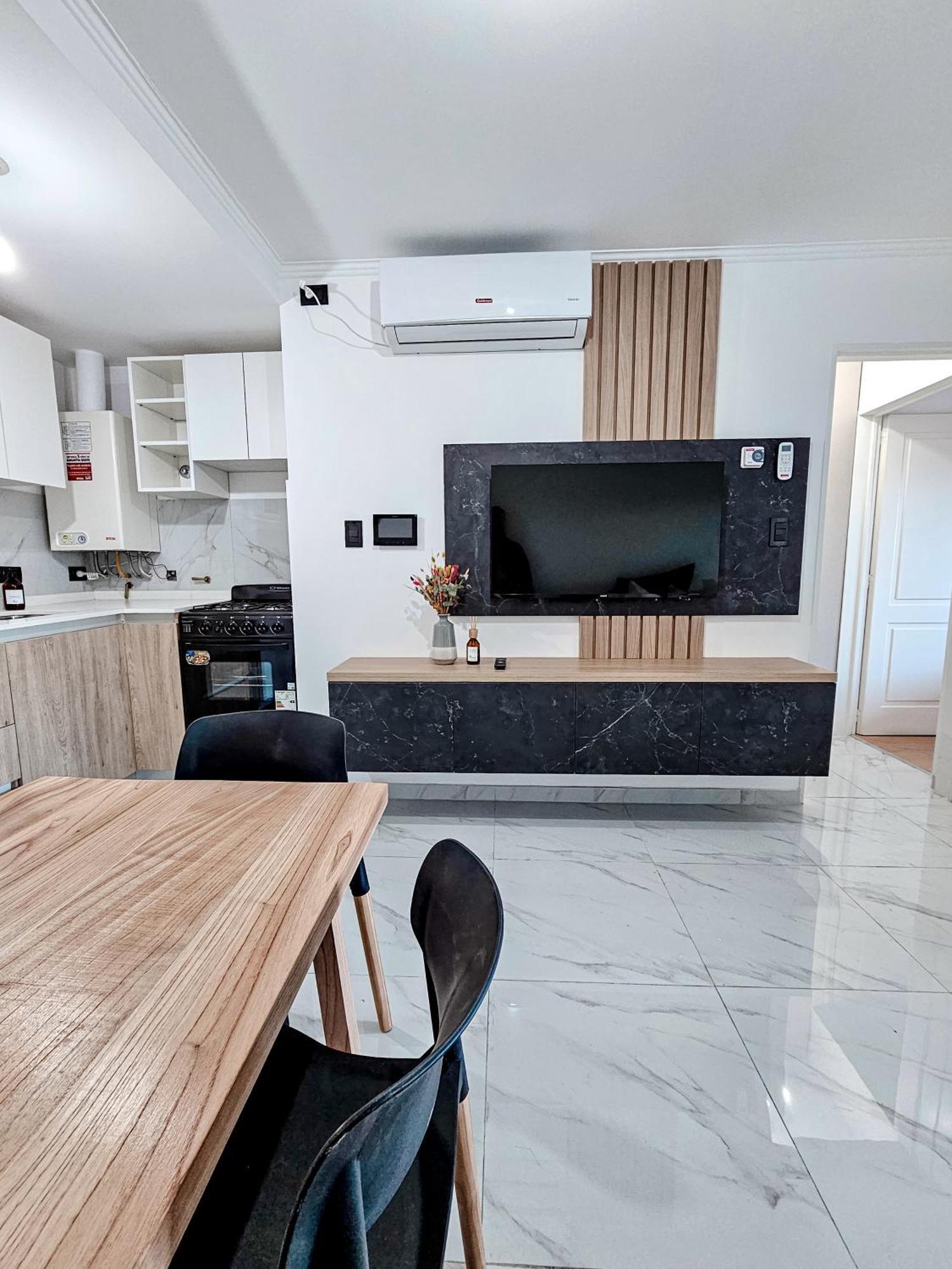 Dpto Poeta Lugones 72 - Pileta Terraza Parrilla Apartment